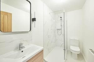 Host & Stay - Whitby Heights Image 2