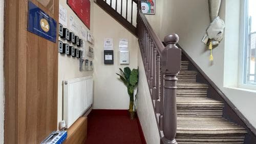 William's Hillsborough Apartments Image 2