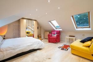 Grand & Unique 6BR Property in Great Location Image 2