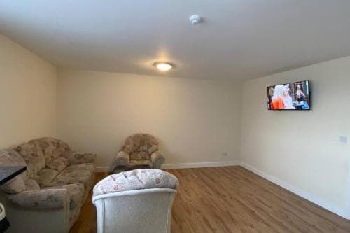 Captivating 2-Bed Apartment in Stockton-on-Tees Image 3