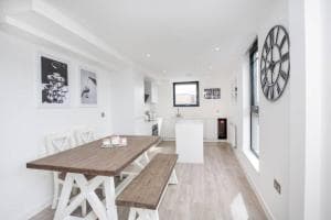 2 Bedroom Penthouse - large balcony - Minster view Image 3