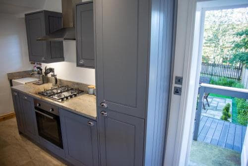 Steamy Cottage a cosy couples cottage & steam room Image 2