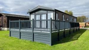 Coopers Cabin With Hot Tub Image 1