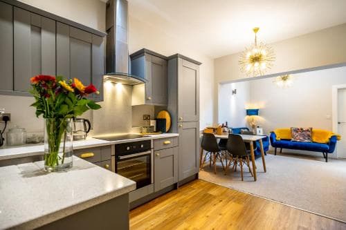 Saxon Rose Apartment Image 3