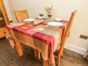 Beckside Cottage Image 3