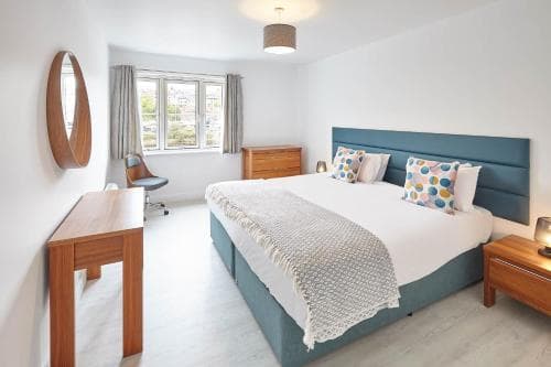 Host & Stay - Shipwrights Eskape Image 3