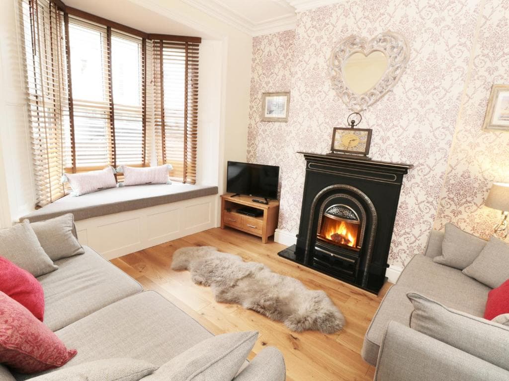 3 George Street, Whitby Image 5