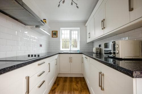 Platform West Hull House Image 1