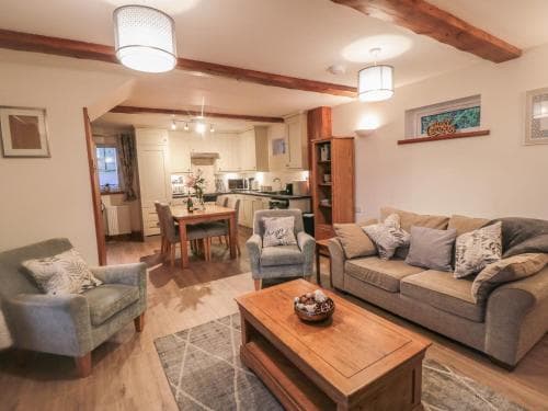 Ramblers Cottage Image 2