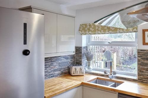 Host & Stay - Green Willow Image 2