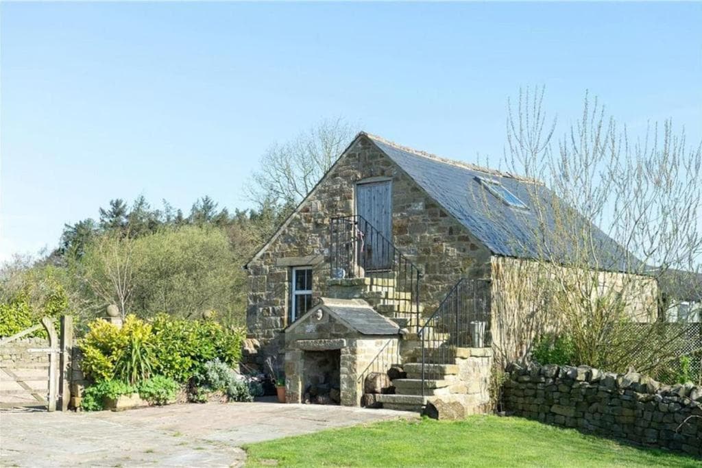 The cottage a 2 bed at Meagill farm country retrea Image 1