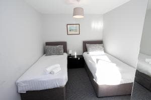 Spacious Townhouse Near the Industrial Area Image 2