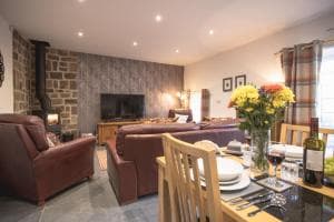 Bridge House Barn Image 1