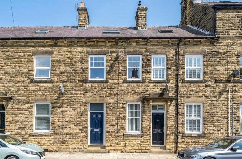 Town House In The Heart of Pateley Bridge Image 1