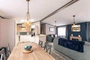 Truemans Lodge with Hot Tub Image 1