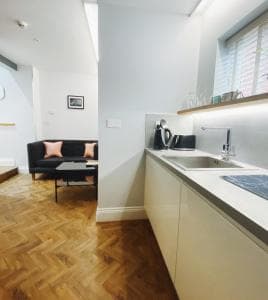 HIDEOUT Hotel Image 2