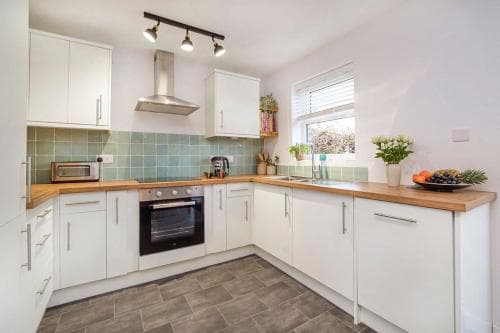 Hansom Place Image 3