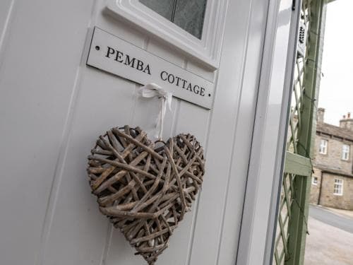Pemba Cottage Image 3
