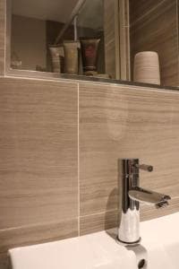 Modern and relaxing living - close to city centre Image 2