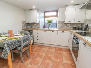 Boshaw Cottage, Holmfirth Image 2