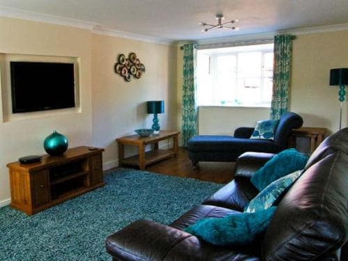 Water's Edge, Whitby Image 3