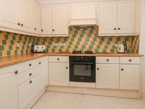 Yew Court Cottage, Scarborough Image 2