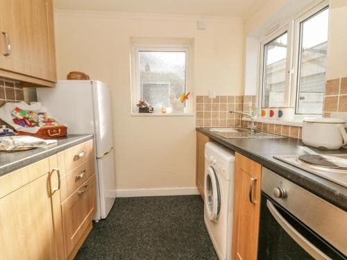 13 Danescroft, Bridlington Image 2
