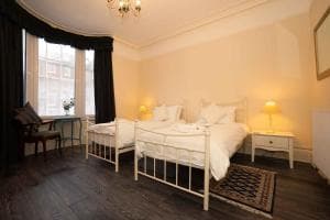 Pass the Keys Beautiful 1bedroom flat, close to the North Bay Image 2