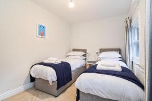 Fifth Quarter Apartment with allocated parking space Image 2