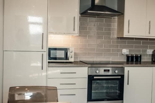 Dealhouse-Apartments 5 Image 3