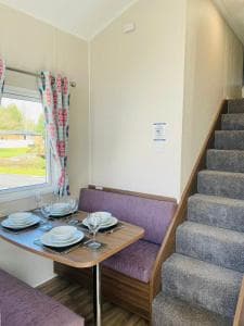 The Hideaway Lodge with Hot Tub Image 2