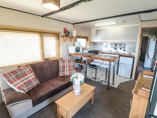 Castle View Cabin Image 3