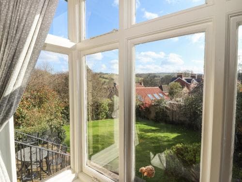 South View Cottage Image 2