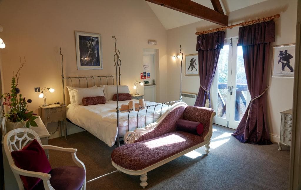 Franklins Apartments Image 3