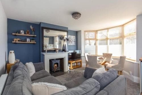 Queens Road 2 Bed apartments Central Richmond Image 3