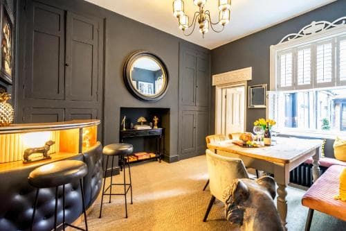 42 is the Answer - Stunning townhouse appearing on TV Best Holiday Home Show Image 2