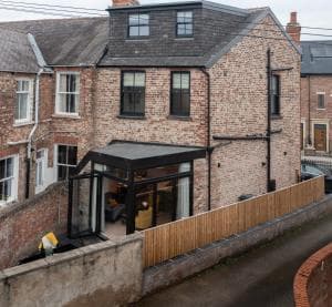 Escape 2 Unwind, At The Parade Image 2