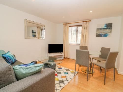 42 Tannery Mews Image 3