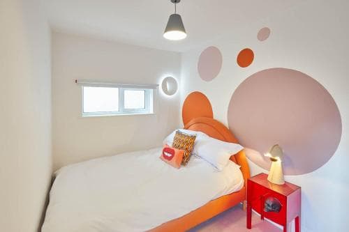 Host & Stay - The Artists Pad Too Image 3