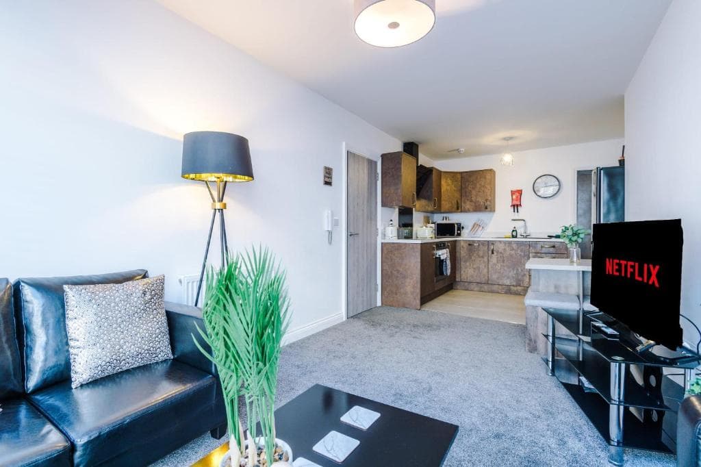 Fantastic 2 bedroom duplex apartment in the centre of Huddersfield Image 1