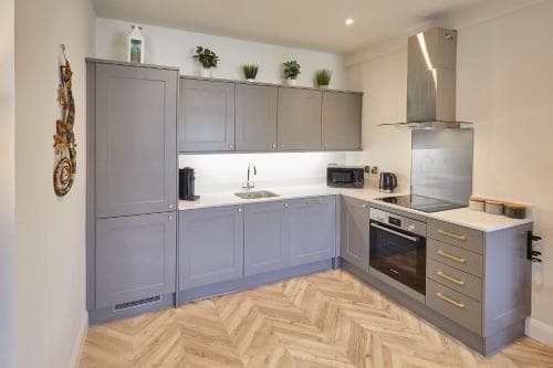 Host & Stay - Market View Image 1