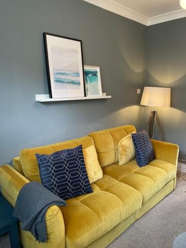 Period two-bed house, next to river and city Image 3