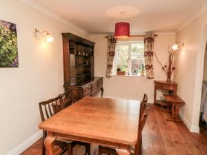 5 Church View Image 2