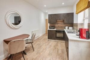 Host & Stay - Studio Pods Image 2