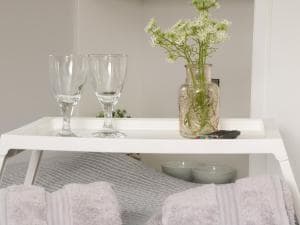 Bo Peep's Shepherdess Hut Image 2