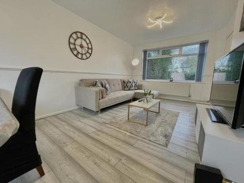 Roundhay lounger Image 3