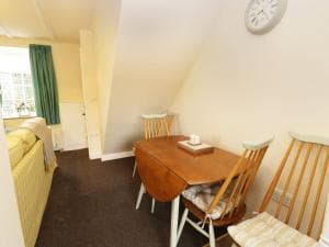 2 Church Cottages Image 2