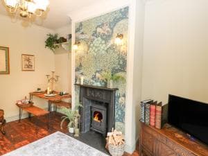 Emerald Cottage Image 2