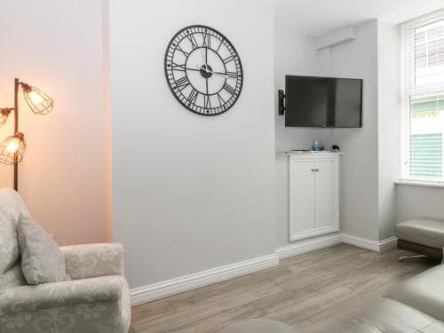 Old Town Retreat Image 3