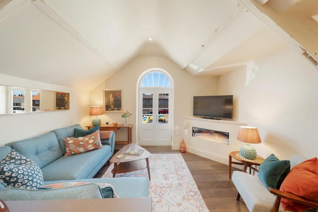 Pass the Keys Luxury apartment 5 Chiltern Place Malton centre Image 1